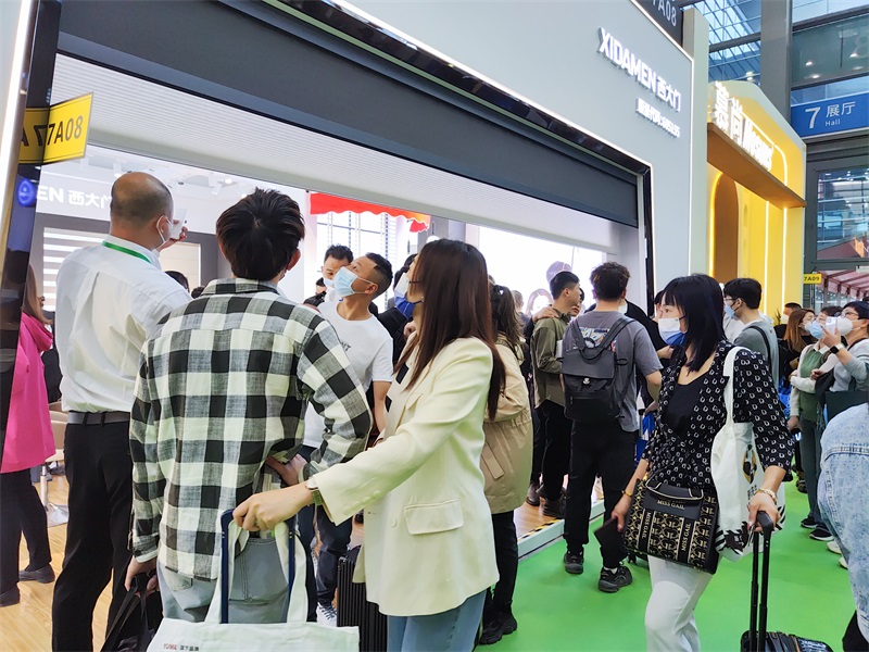西大門遮陽成品 | 璀璨亮相深圳家紡展，開啟品質(zhì)遮陽新篇章！
