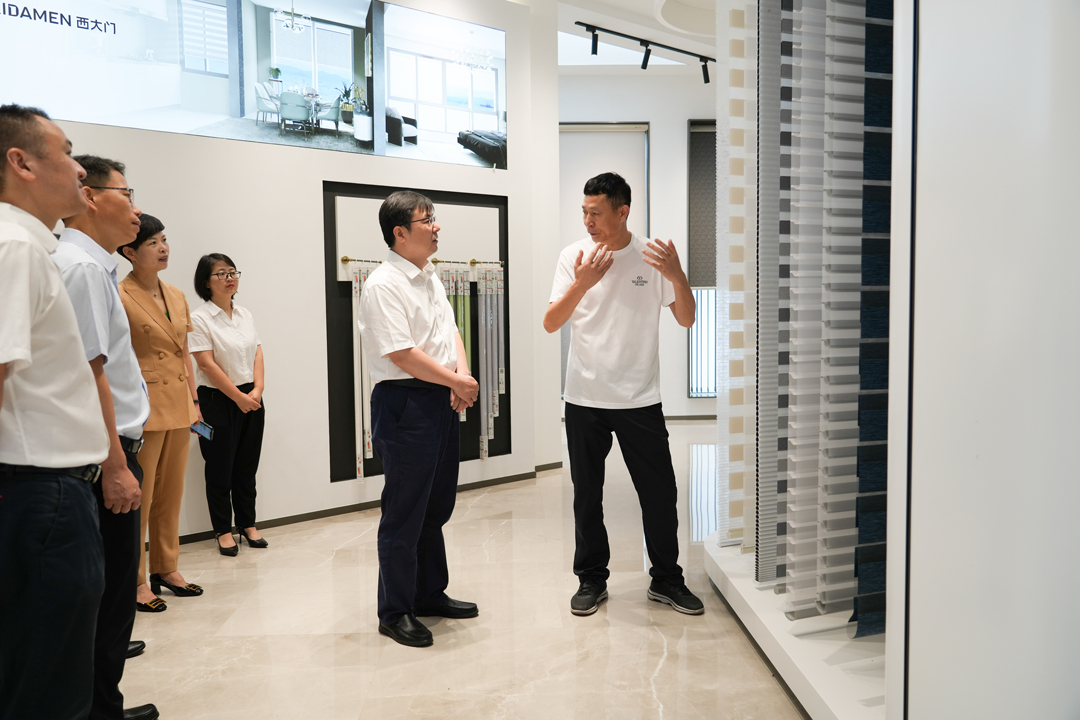 國家統(tǒng)計局領(lǐng)導(dǎo)一行蒞臨西大門股份調(diào)研指導(dǎo)