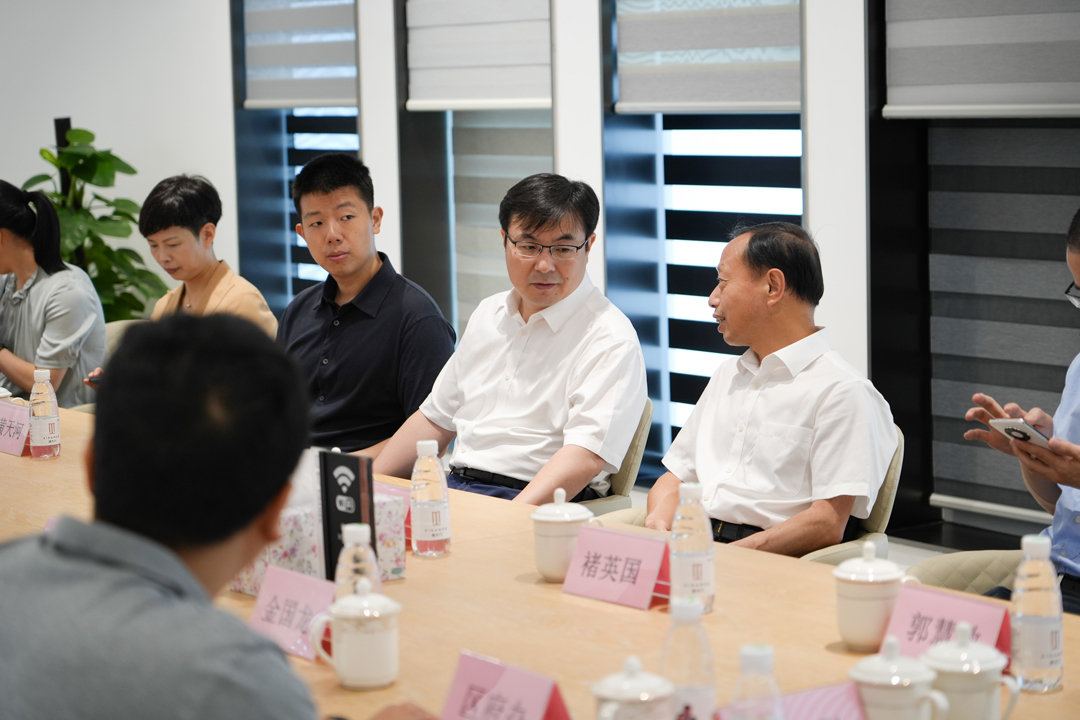 國家統(tǒng)計局領(lǐng)導(dǎo)一行蒞臨西大門股份調(diào)研指導(dǎo)